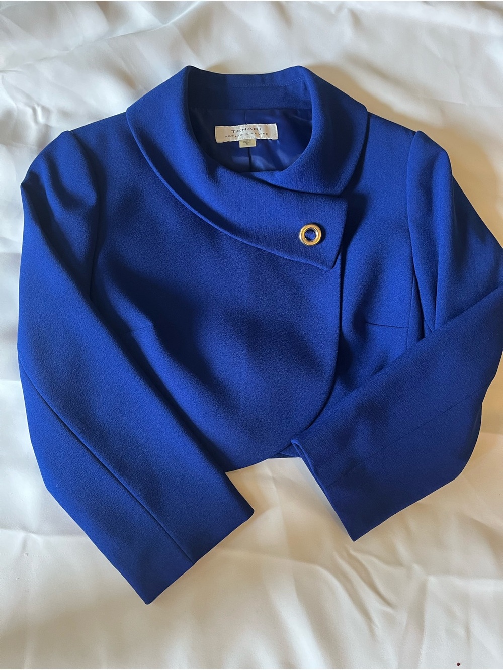 Tahari Crop Jacket Size 6 - Picture 6 of 7